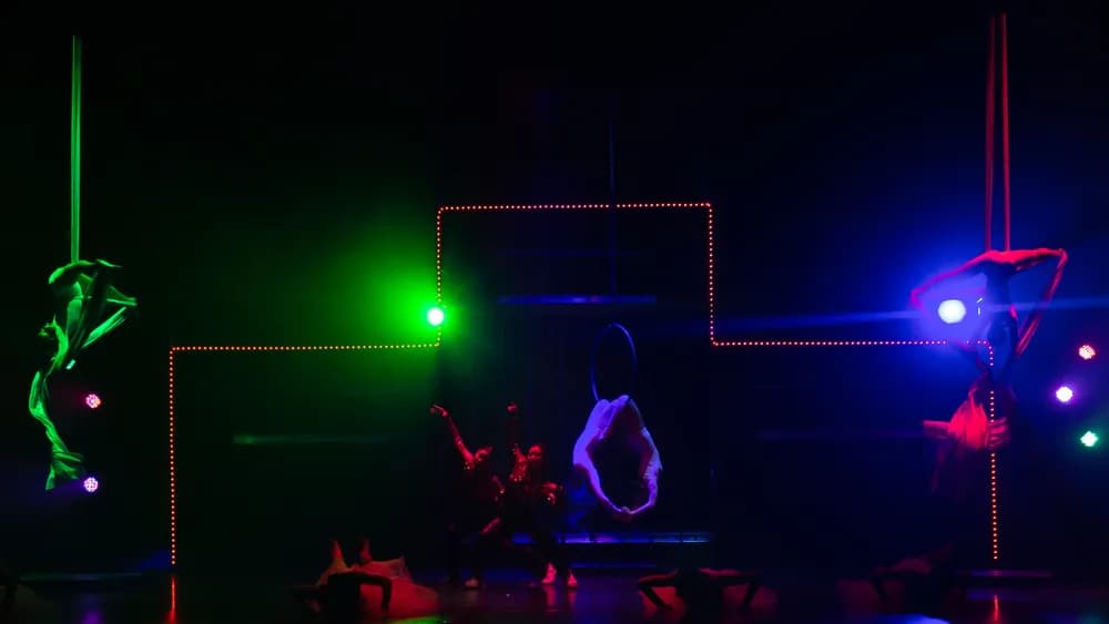 Street Symphony, November 2022/optimize_77 Shatter.jpg